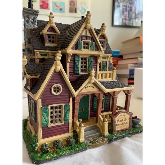 Lemax Village Collection Lighted Building Alpine Peak B & B - Picture 6 of 9